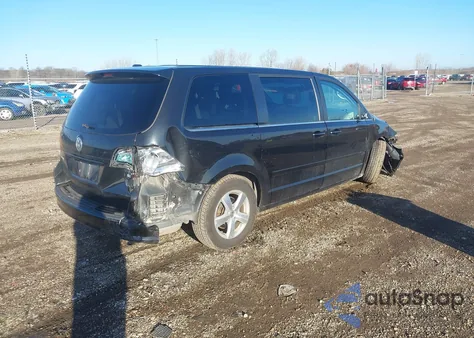 2010 Volkswagen Routan Se z USA, uszkodzony, nr VIN 2V4RW3D10AR424463